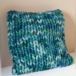 ANTHROPOLOGIE chunky knit wool pillow. New in bag.